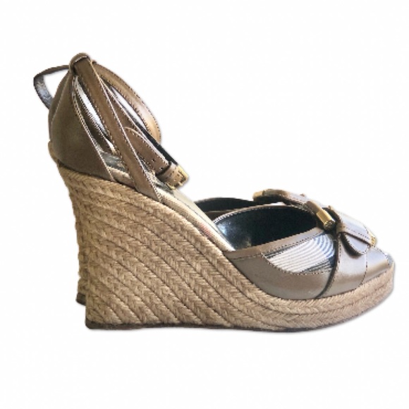 Burberry Brass Buckle Espadrilles | 10.5 - Picture 9 of 16